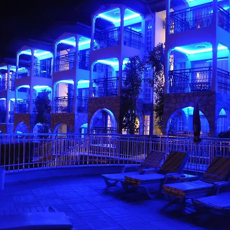 Club Aquarium Hotel 4*